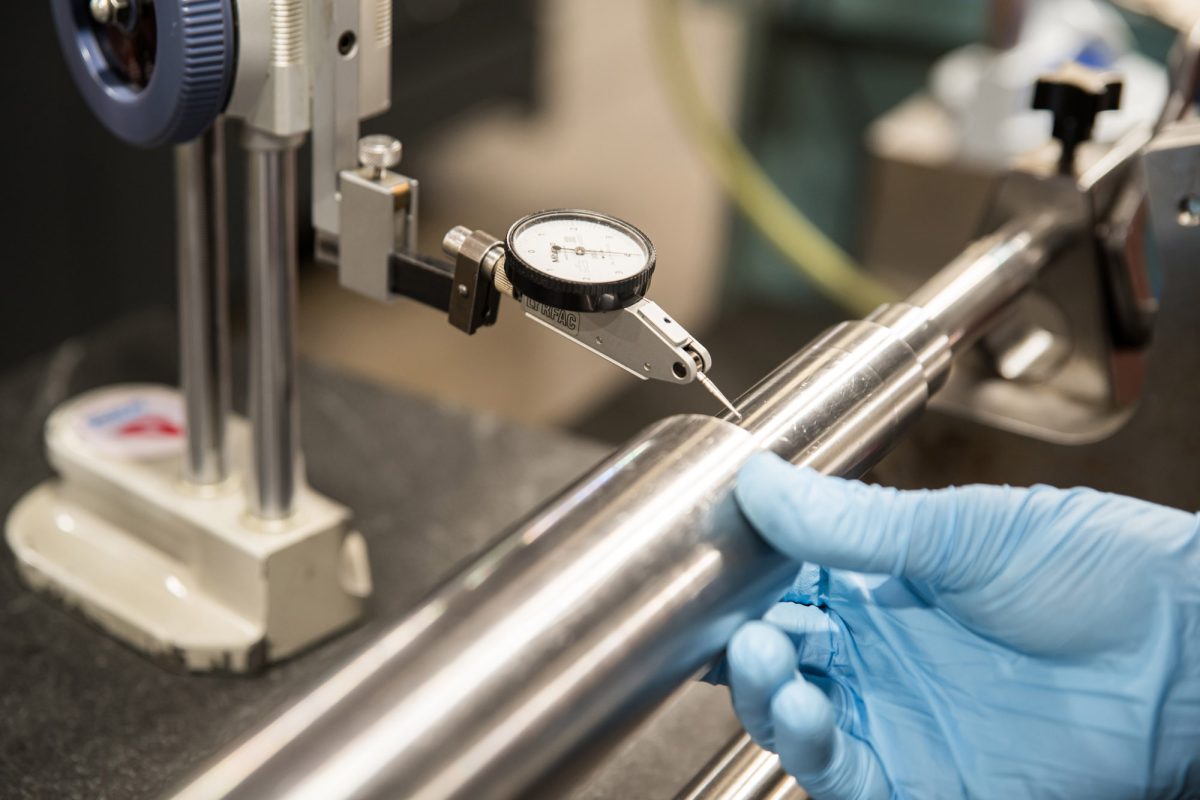 Vérification des tolérances sur une pièce usinée